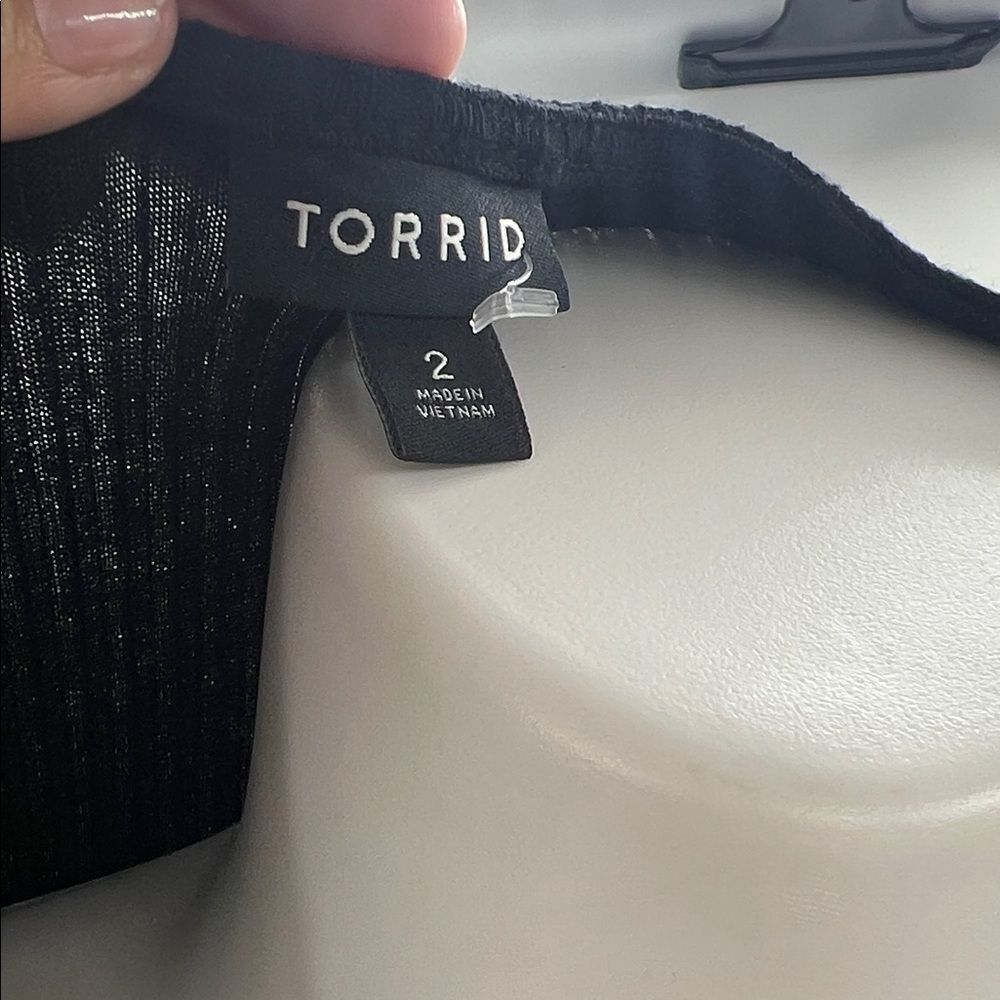 Torrid Black Ribbed V-Neck Blouse - Picture 2 of 5
